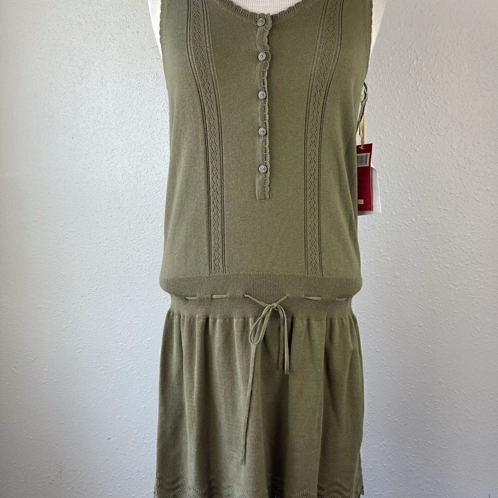 NWT Tape Measure Women’s Dress Size M
